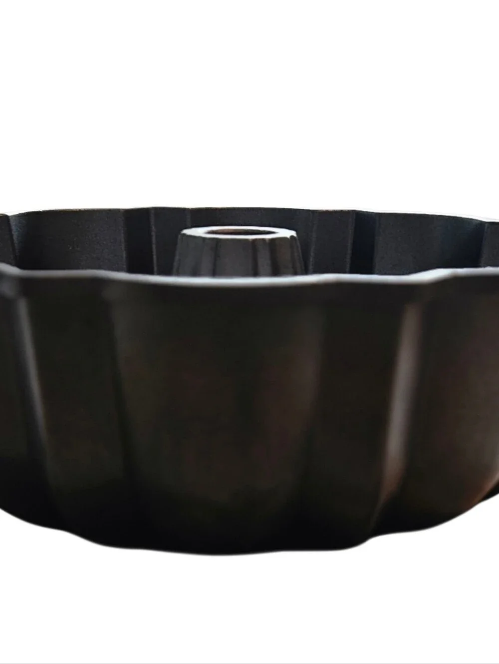 12 Cup Nordic Ware Gray Fluted Cast Aluminum  Pound Cake Pan Made in USA